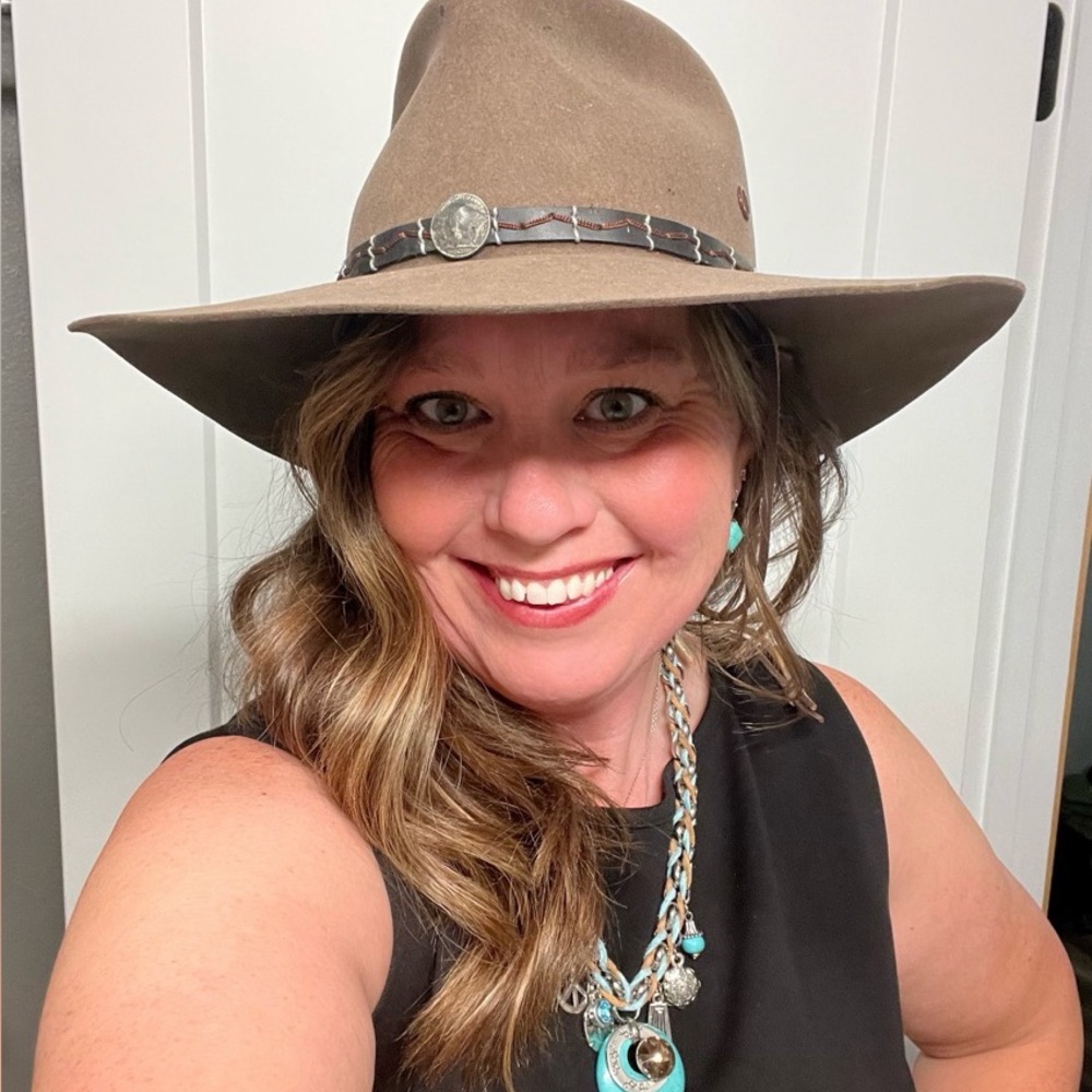 Meet your Posher, Heather